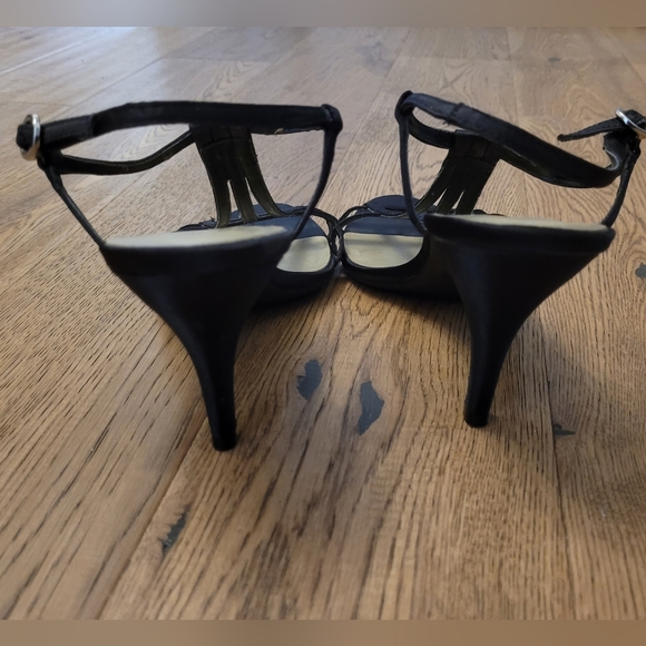 Size 7 Strappy Satin Heels Sandals - Picture 4 of 4
